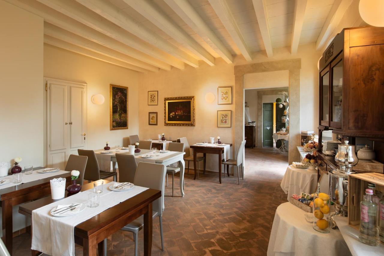 Hotel Palazzo Novello Montichiari Buitenkant foto