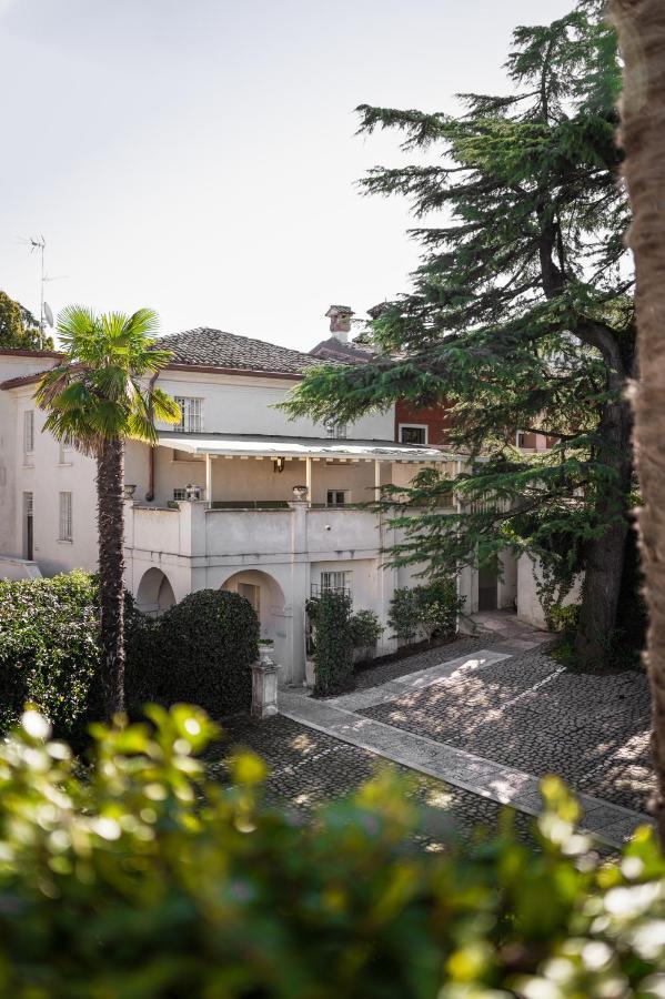 Hotel Palazzo Novello Montichiari Buitenkant foto