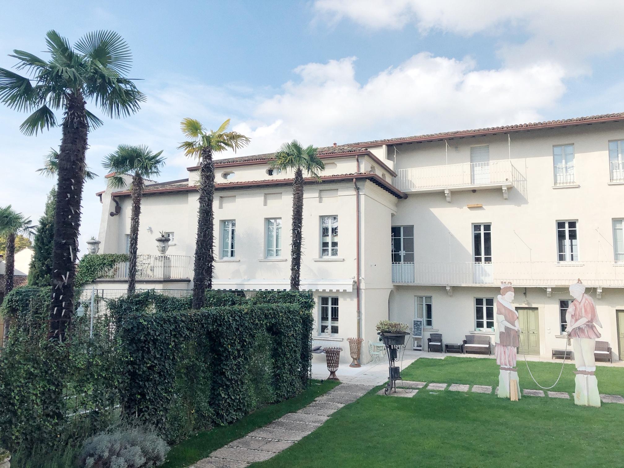 Hotel Palazzo Novello Montichiari Buitenkant foto